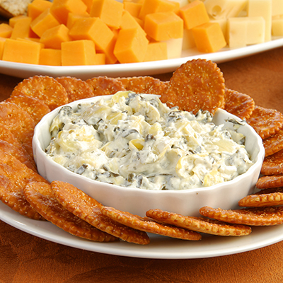 Artichoke Cheese Dip & Crackers