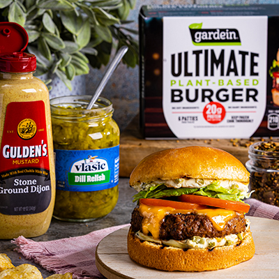 Grilled "Dill-icious" Burgers with Creamy Relish 